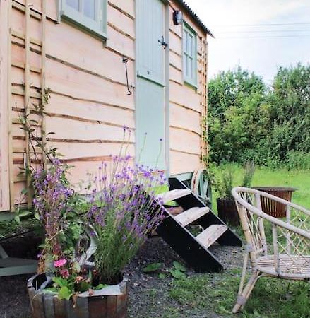 The Shepherds Hut Shrewsbury Kültér fotó