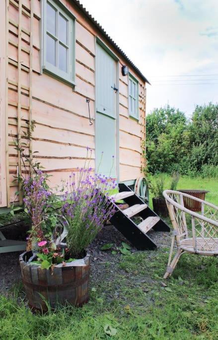 The Shepherds Hut Shrewsbury Kültér fotó
